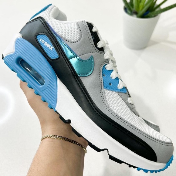 Nike Shoes - 🤍💙🖤 New Nike Air Max 90 White Blue Sneakers